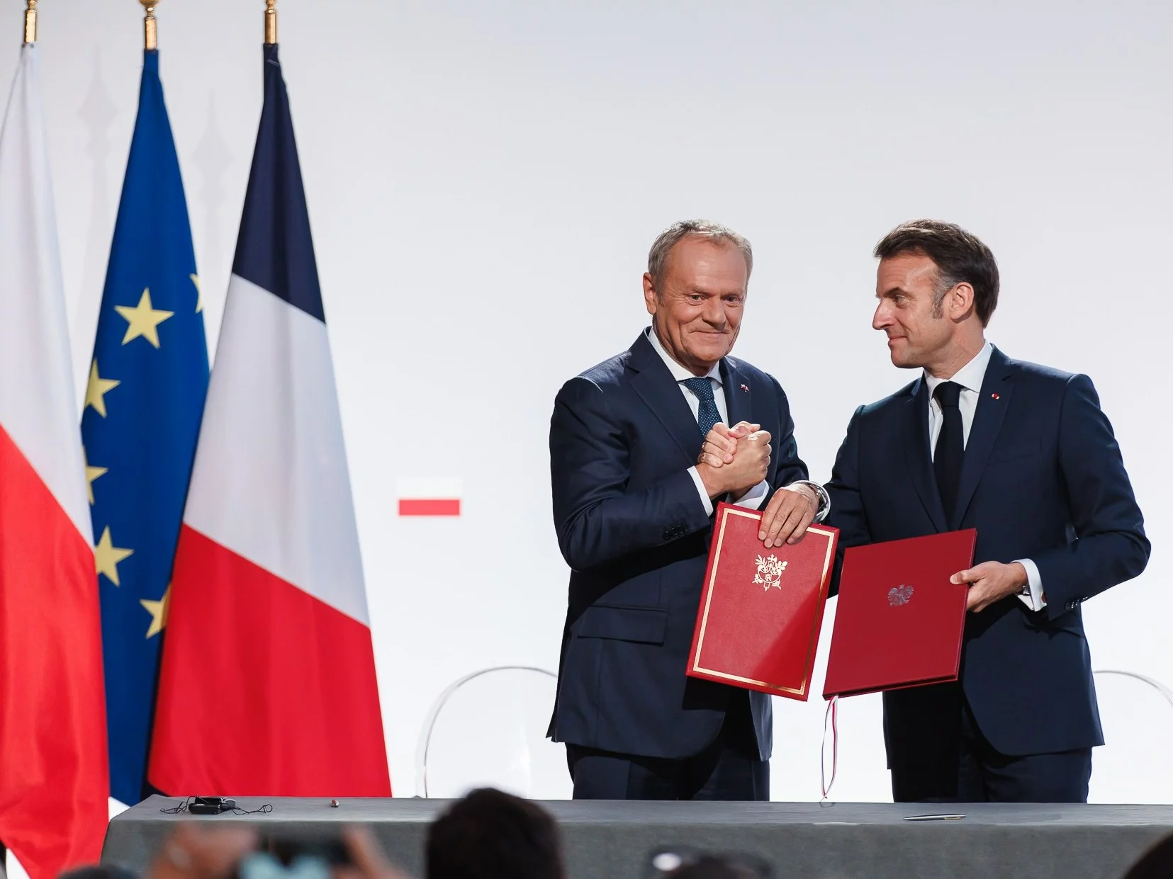 Premier Donald Tusk i prezydent Francji Emmanuel Macron