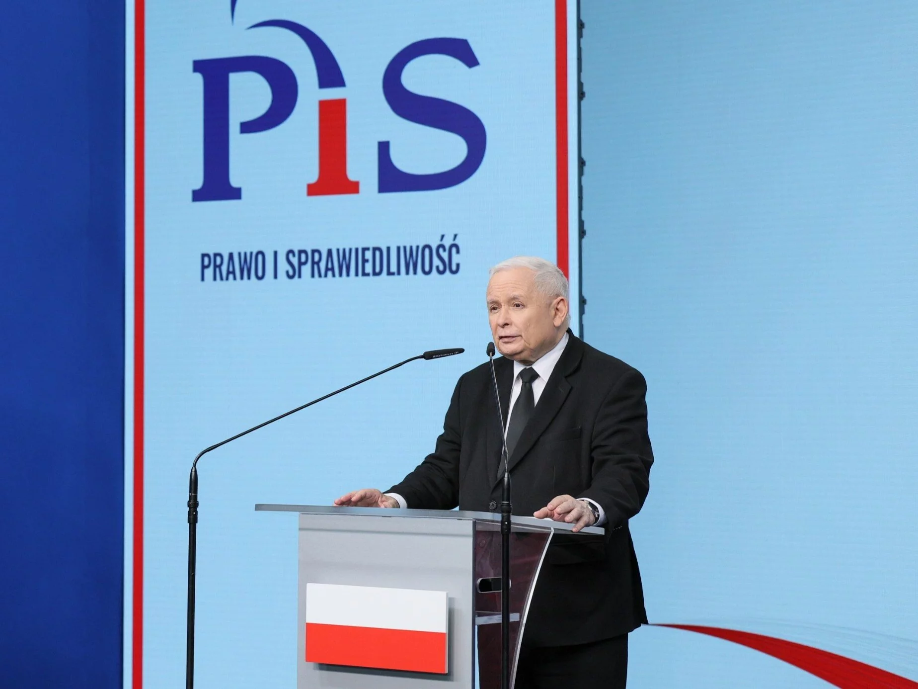 Prezes PiS Jarosław Kaczyński podczas konferencji prasowej