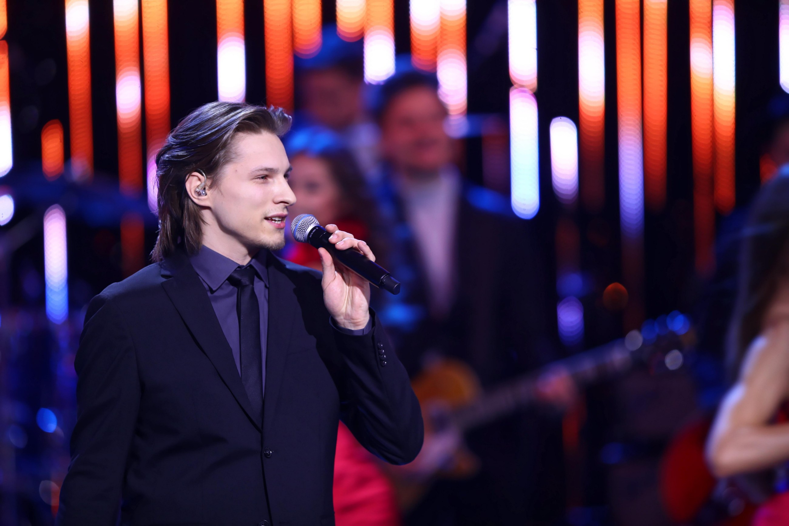 Piosenkarz Adam Stachowiak
