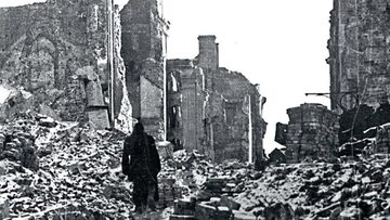 Zniszczona Warszawa w czasie II wojny światowej
