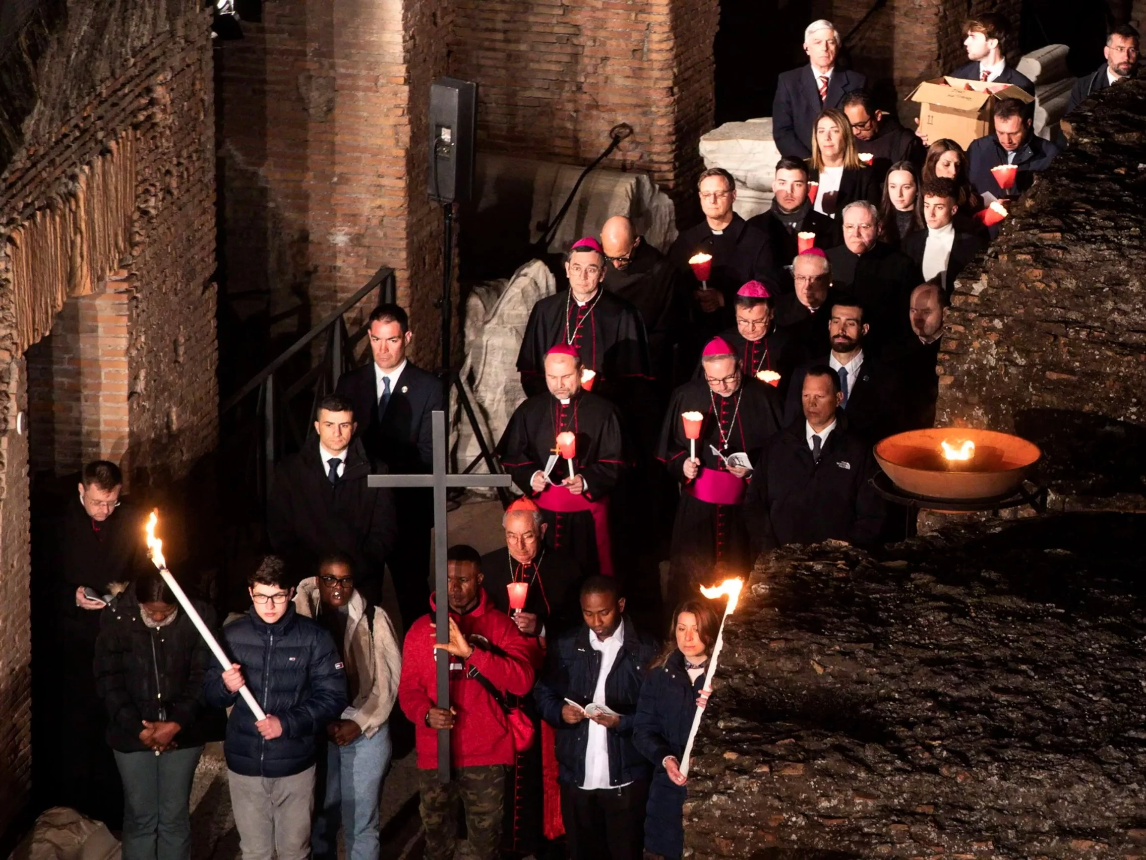 Droga Krzyżowa w rzymskim Koloseum